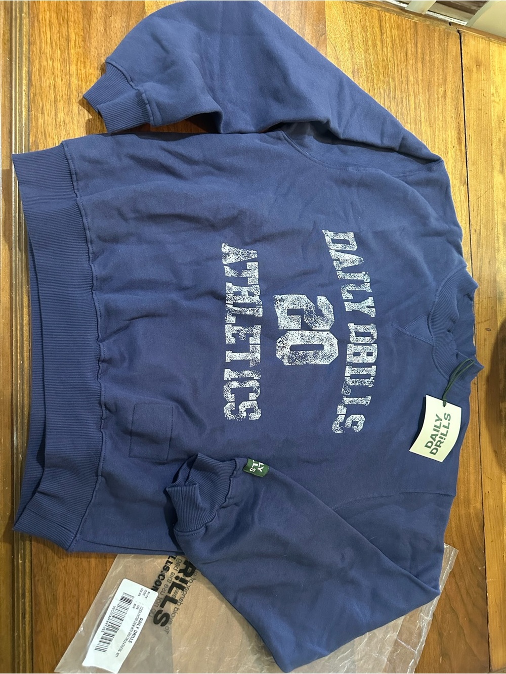 Daily Drills Navy New With Tags fleece vintage crew XS/S